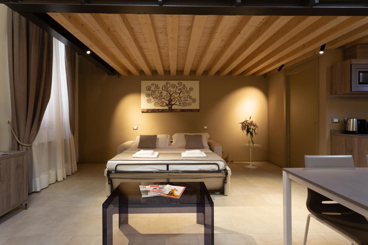 Residence 8 Loft Velence Kültér fotó